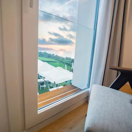 Boutique Berazadi Berri *